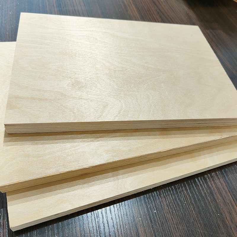 Madera contrachapada de Okoume