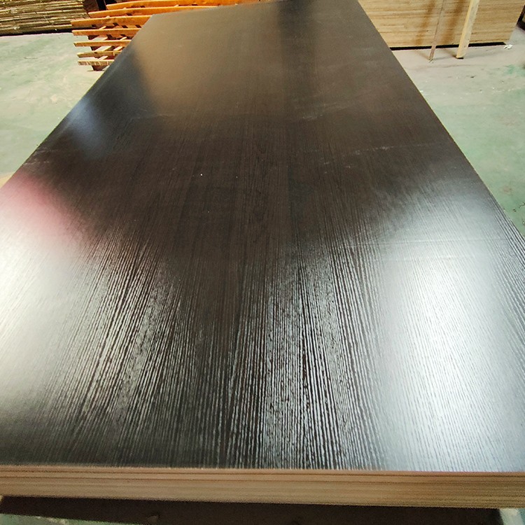 Madera contrachapada de melamina